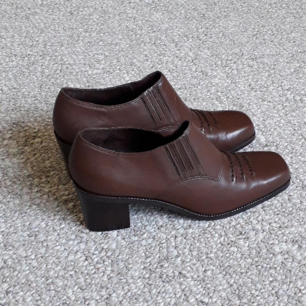 Cosmopolitan Brown Leather Ankle Boot